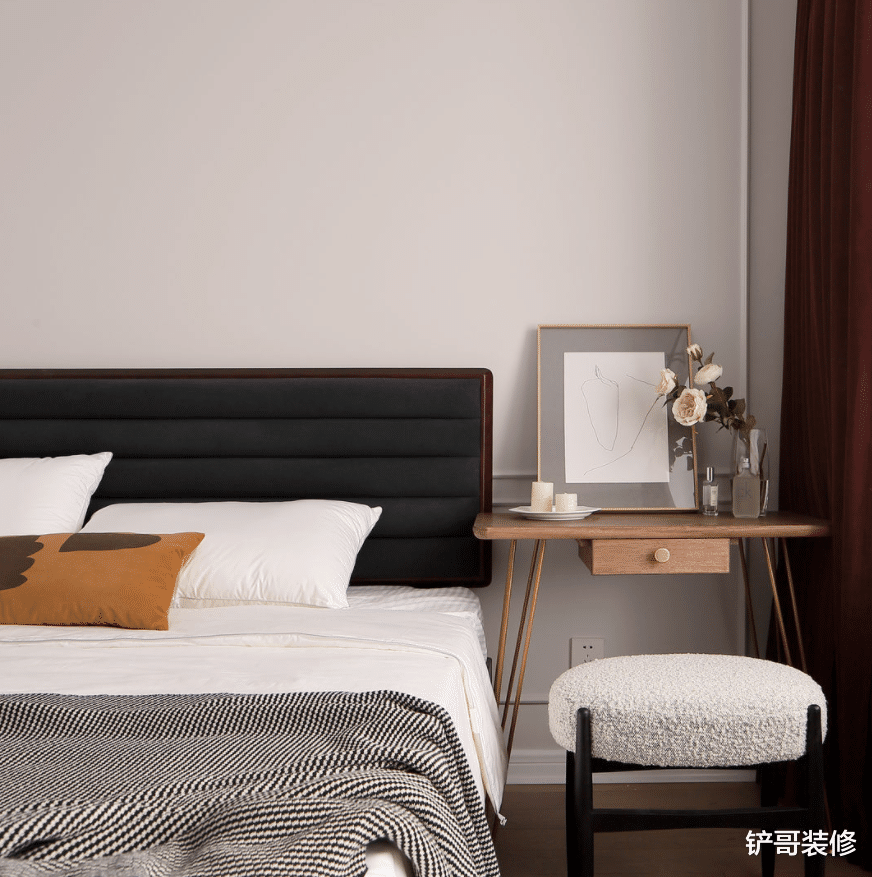 成都女业主的家,采用高级的混搭风,成为小区最独特的设计