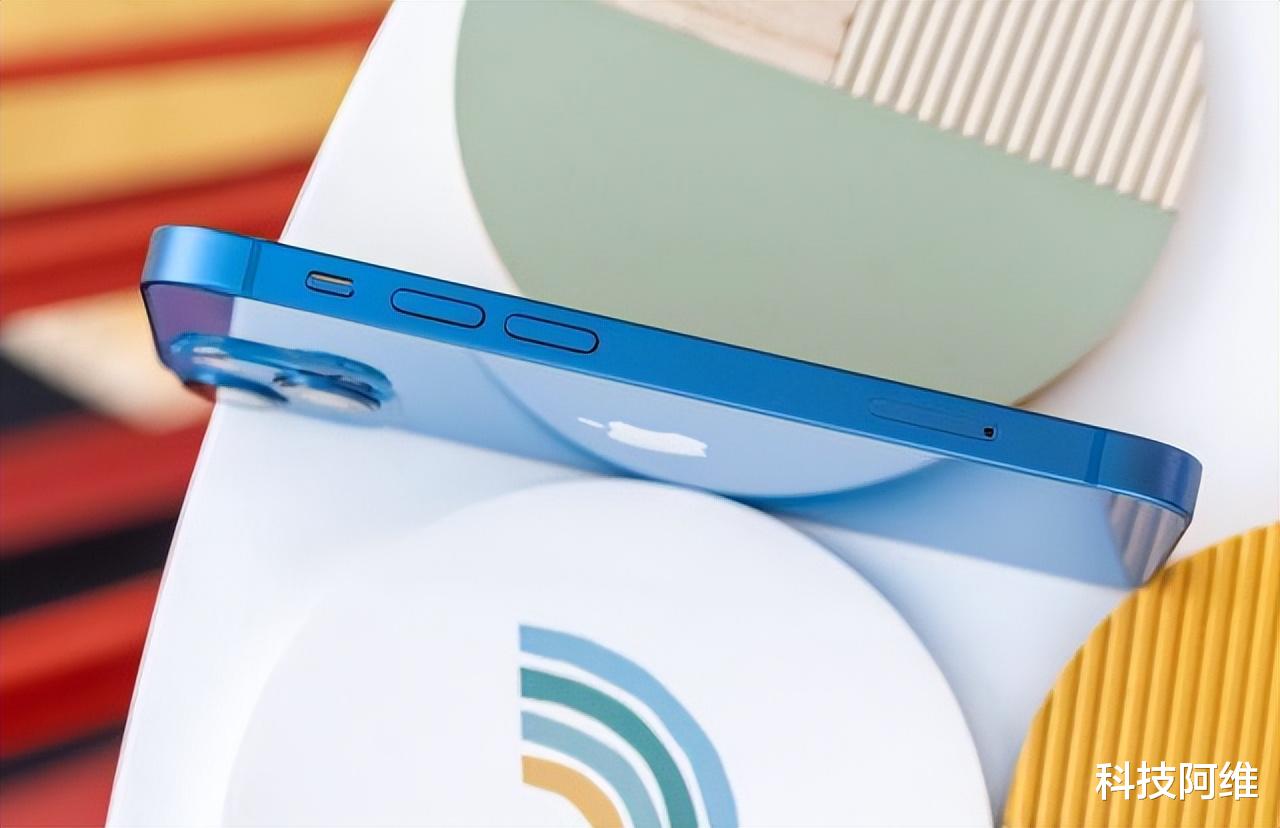 iPhone|苹果A15+128GB+IP68防水，现已跌至4599元，旧款iPhone加速退场