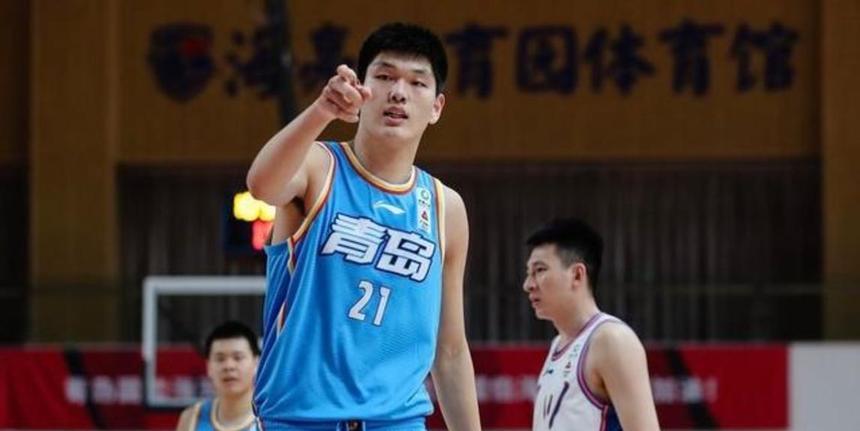 |休赛期最强主教练，39周岁，今天正式和青岛男篮完成签约