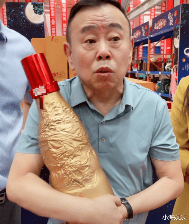 潘长江|同样是雪天拍段子，冯巩留言区太暖心，潘长江却被嘲讽：别卖惨了