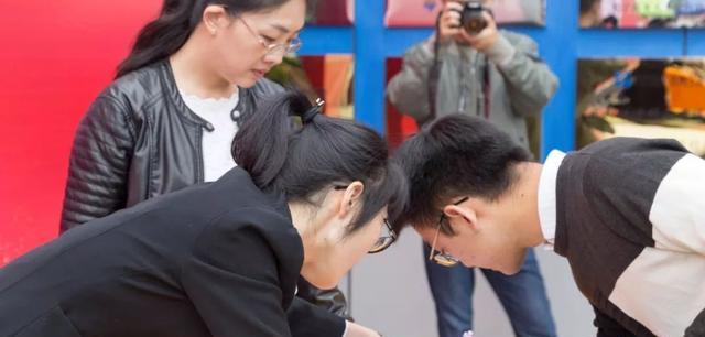 hr|HR公司拒招“三无家庭”学生，虽然话很刺耳，但是句句都是很现实