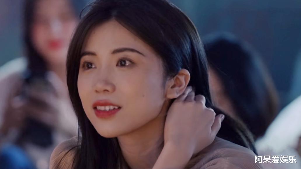 半熟恋人|半熟恋人:女五号登场,男嘉宾的反应各不相同,谁最忠诚一目了然