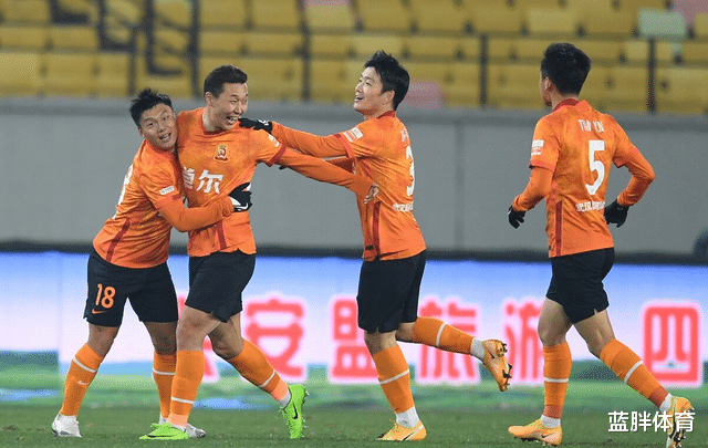 本澤馬|李金羽將正式留任武漢主帥，新星或因此留隊(duì)，曾在豪門(mén)效力