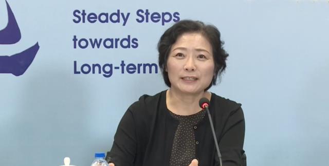 卧室|“真富婆”吴亚军：名下地产企业市值2062亿，手里还握有百亩地皮