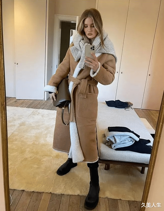 穿衣搭配|让一让！没有一个职场人能拒绝的“万能配色”来了