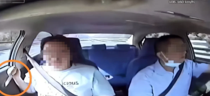 山东烟台,王先生在出车过程中,突然遭到女乘客捅刺致十级伤残