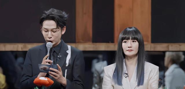 芒果台|芒果台出了养成系主持人？《浪姐3》抢谢娜风头，内定何炅接班人