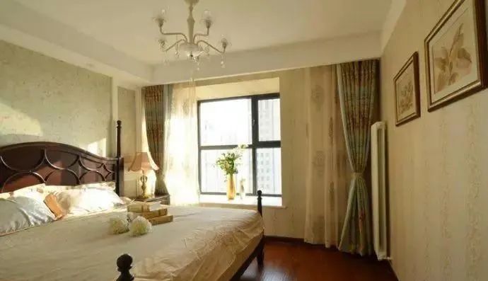 110平两室新房，朋友看到客厅眼睛都亮了，直夸温馨有品位！