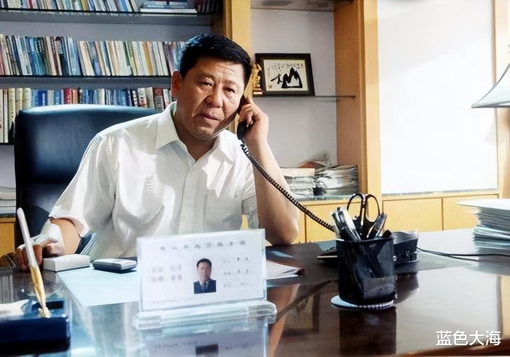 王砚辉|“高官干部”别尬演，看看什么叫作把干部演“活”了！