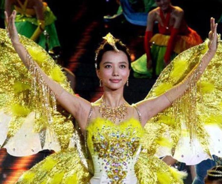 金鹰女神|金鹰女神都有谁当过?第一个是女神刘亦菲,最后一个绝对想不到