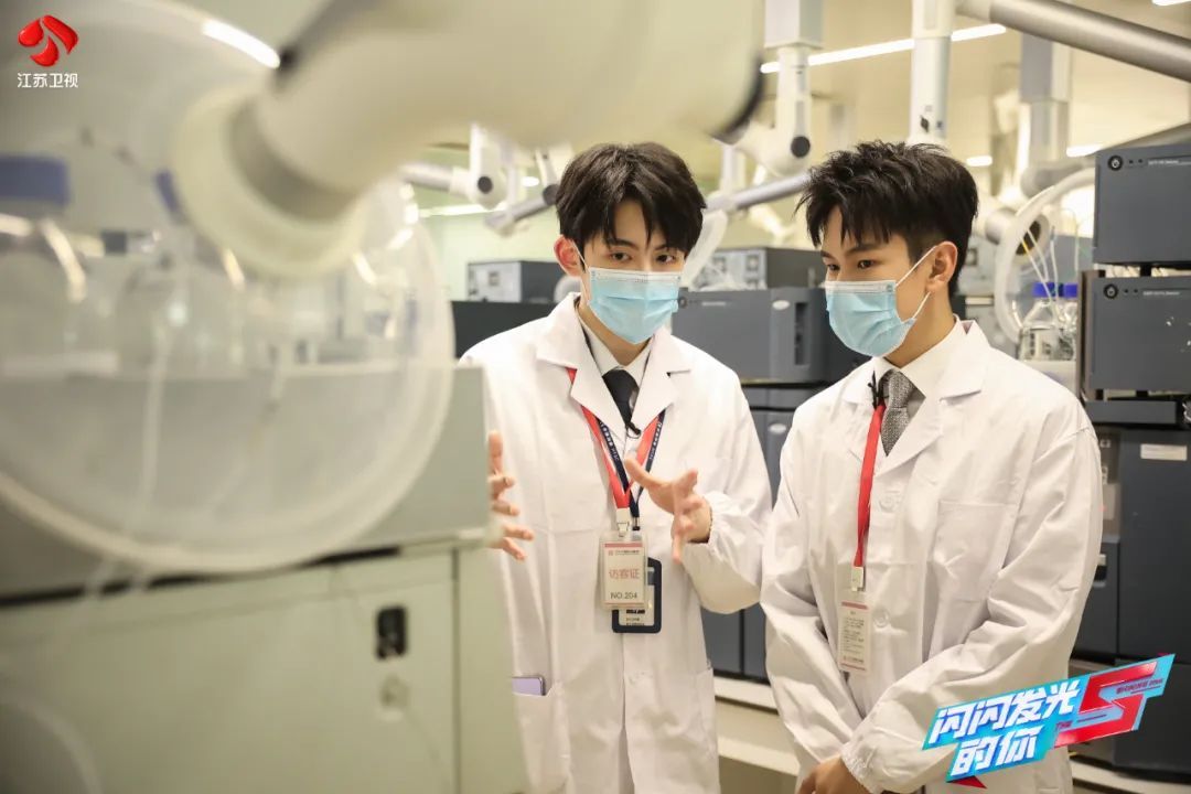 求职|为什么说《闪闪发光的你》投行季是一部职场成长指南?