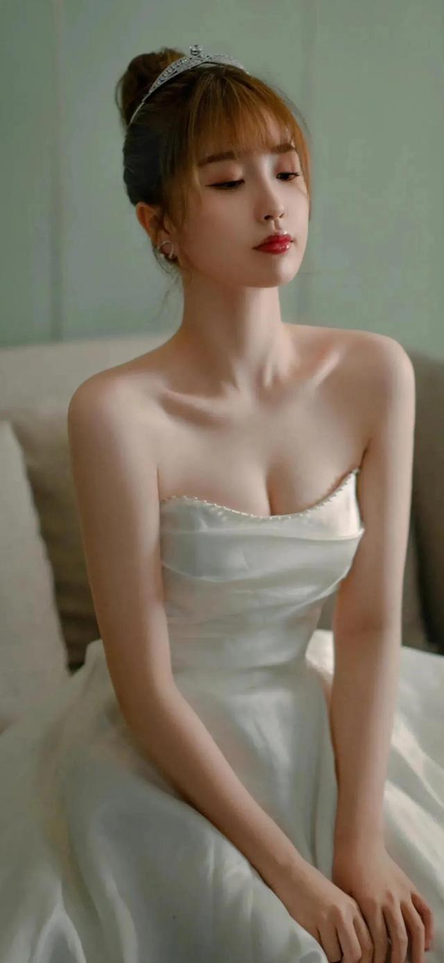 虞书欣|明星美图欣赏—性感美丽的虞书欣