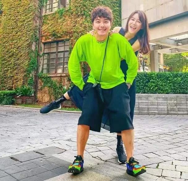 萧正楠|萧正楠被雪藏三年后急招回tvb拍剧,背后原因又是高层斗争投错营