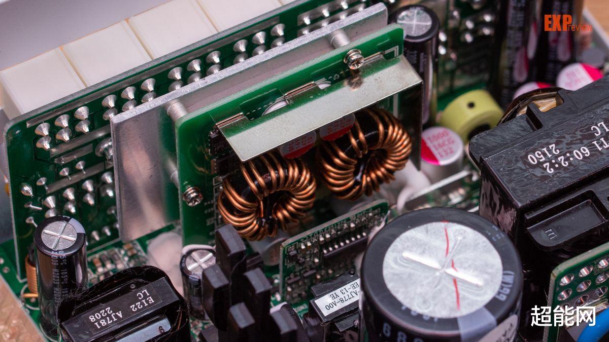 联想|先马XF 850电源评测：强势的高性能遇上真·纯白的高颜值