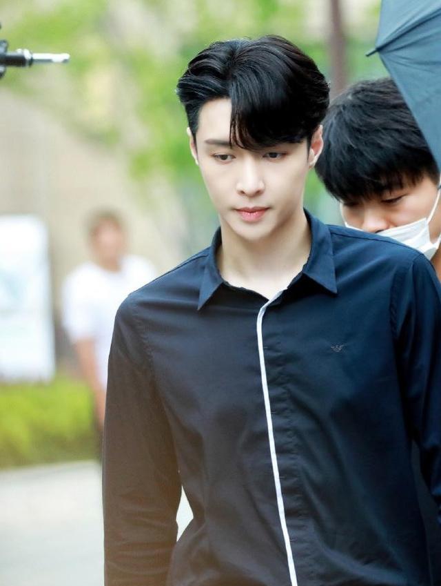 张艺兴|张艺兴驾驭不了新剧角色？歌曲传唱度又不高，得到观众认可很关键