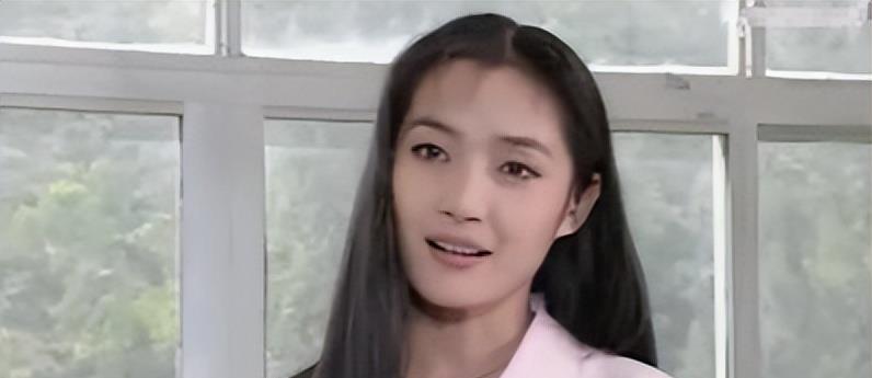 李婷|她患癌9年，不想拖累丈夫，隐瞒病情离婚，今丈夫爆红她却离世了