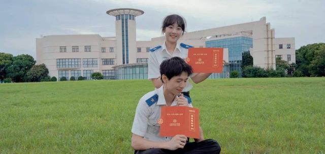 招聘|走过场吗?国考海关部分岗位过审人数为零,招聘条件成为拦路石