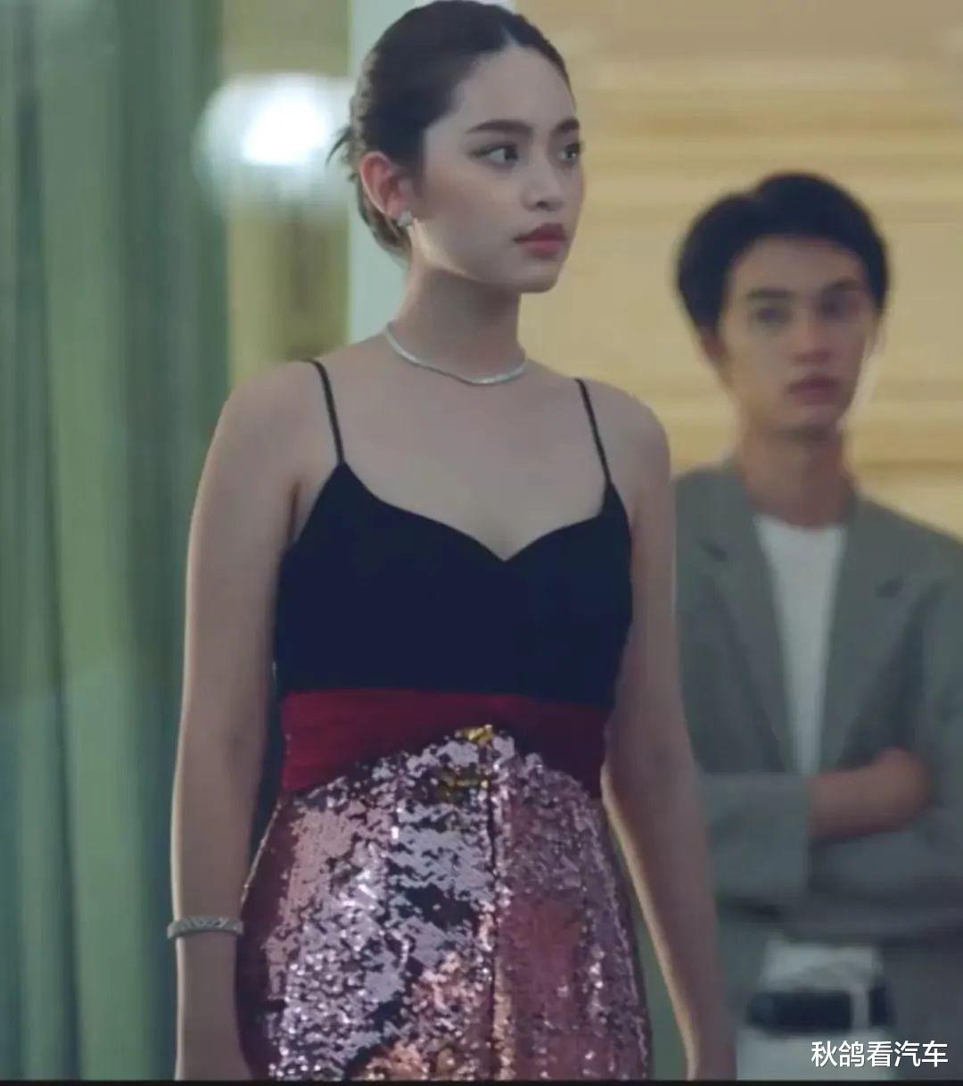 穿衣搭配|火了20年的富家千金脸，凭什么是她？