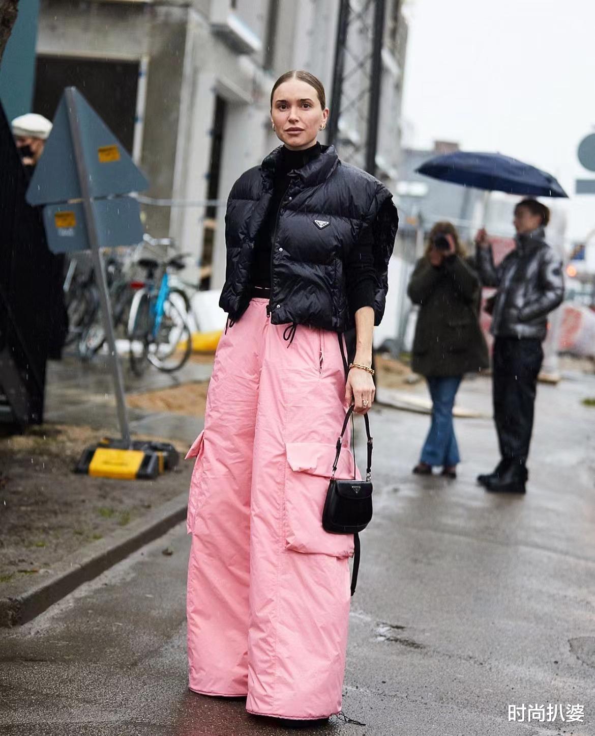 工装裤|2022又流行工装裤？但杨幂赵丽颖同款“过时”了，今年要这么选