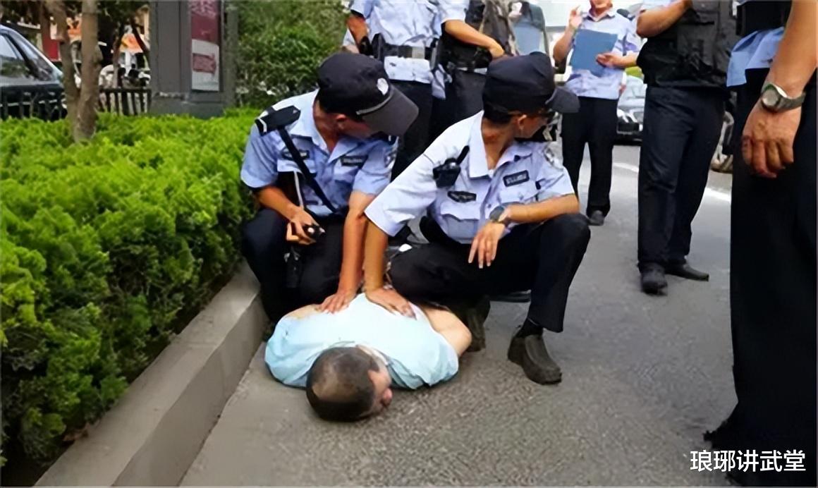 2018年,重庆美女惨遭奸杀,警方靠DNA破案,凶手让家属难以相信