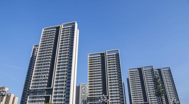 房价|未来5年,是买房还是卖房?王健林两句话说透,刚需心中有数了