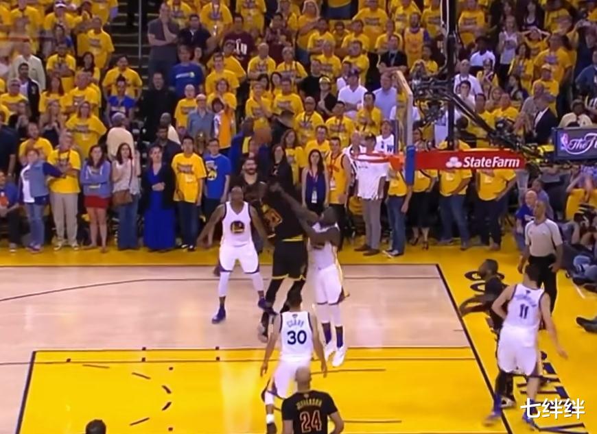 勒布朗·詹姆斯|这本应该是詹姆斯职业生涯乃至NBA历史上的最佳扣篮！