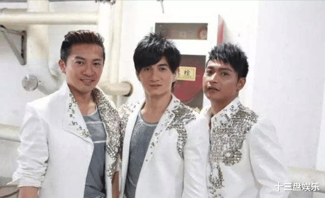 温拿|小虎队上央视春晚已过去12年,网友坐等再聚,来的却是温拿五虎