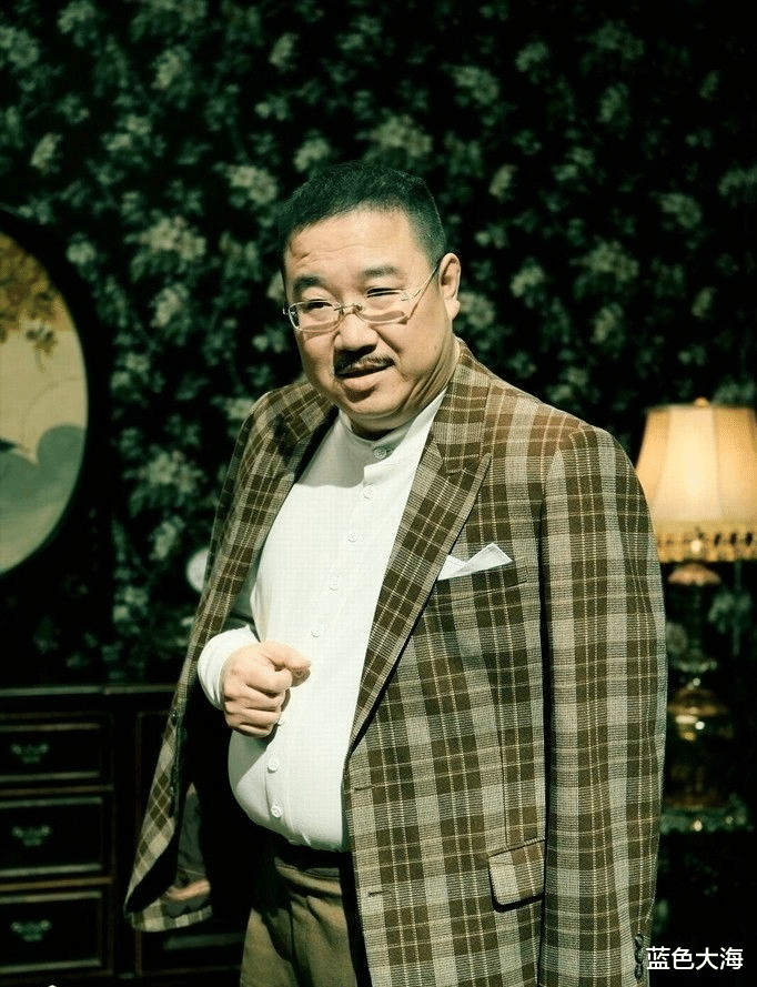 英达|英达:3段婚姻两儿一女,20年不认巴图,小儿子是国家的骄傲