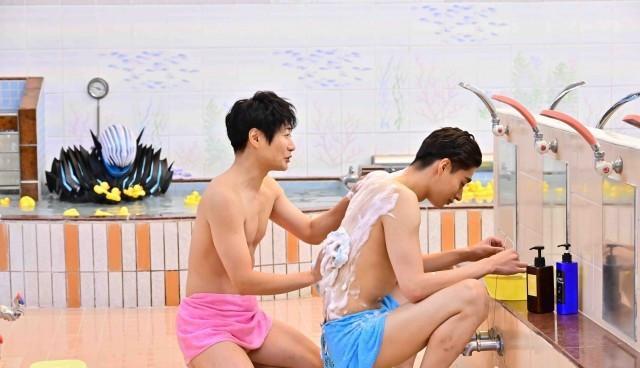 乌贼|假面骑士revice24话追加先行图大二高光时刻屑乌贼和狩崎的冲突