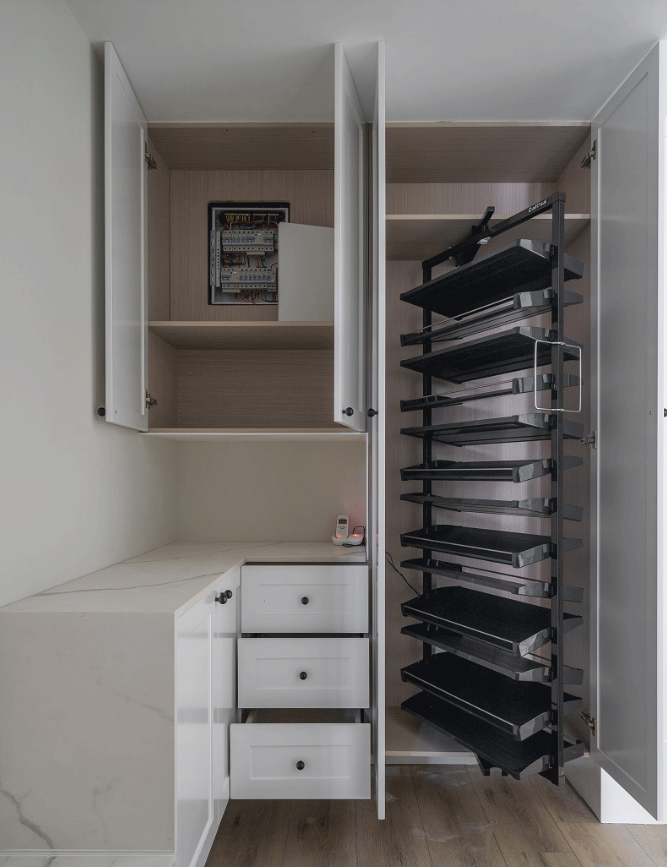 玄关柜要多下功夫,多段式一体设计,收纳力翻番,普通鞋柜看不上