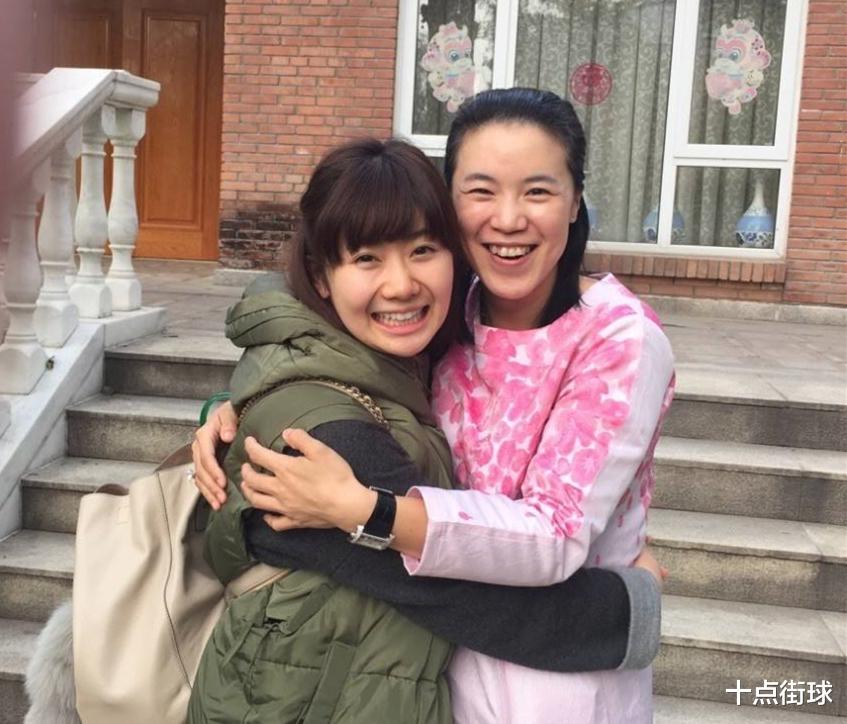 福原爱|福原爱生活重回正轨！当刘国梁下属+火速脱单，广告代言年入过亿