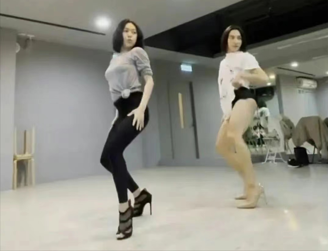 汪小菲|汪小菲发飙曝出徐家七个瓜，包养、霸凌、认干爹，个个是大瓜