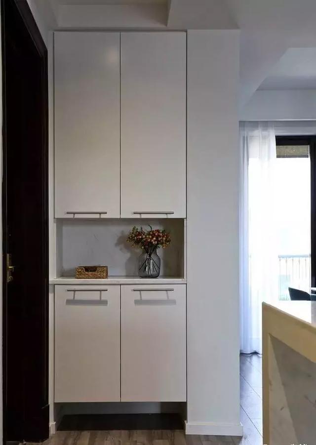 还在买成品鞋柜?把鞋柜做成入墙式,实用美观两不误!