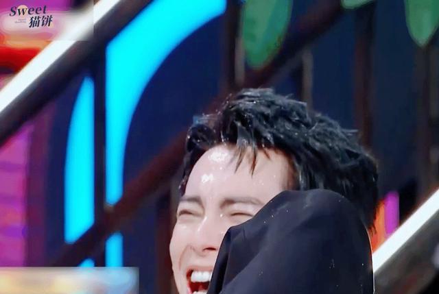 王鹤棣|王鹤棣：我是“猴系帅哥”！综艺感拉满，事业蒸蒸日上！