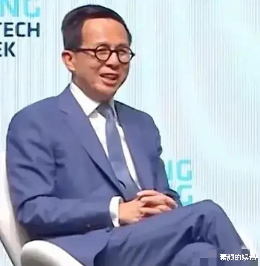 梁洛施|李泽楷:喜欢女明星但不沉迷,看不上网红,害怕梁洛施,暂不恋爱