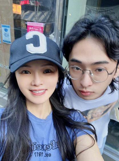 伊能静|伊能静:儿女双全可劲夸,写散文大赞“哈利有才米粒聪慧又暖心”