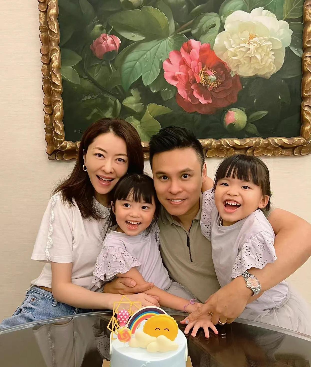 熊黛林|熊黛林晒全家福庆祝结婚6周年,腿比郭可颂还长,不能陪家人很遗憾