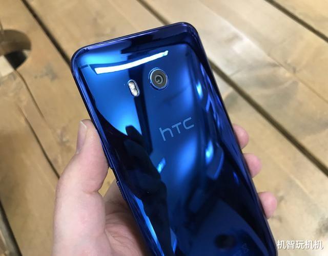 HTC|HTC突然诈尸，发布全新元宇宙手机，配置价格很吓人！