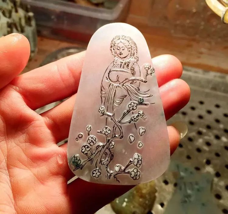 翡翠|捡漏两块翡翠边角料，成品出来后，这样的“雪花棉”给我来一打！