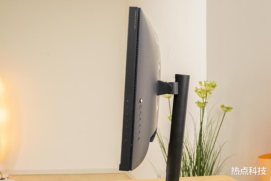 显示器|华硕创艺32专业显示器PA32UCR评测：MiniLED面板 为创作而生