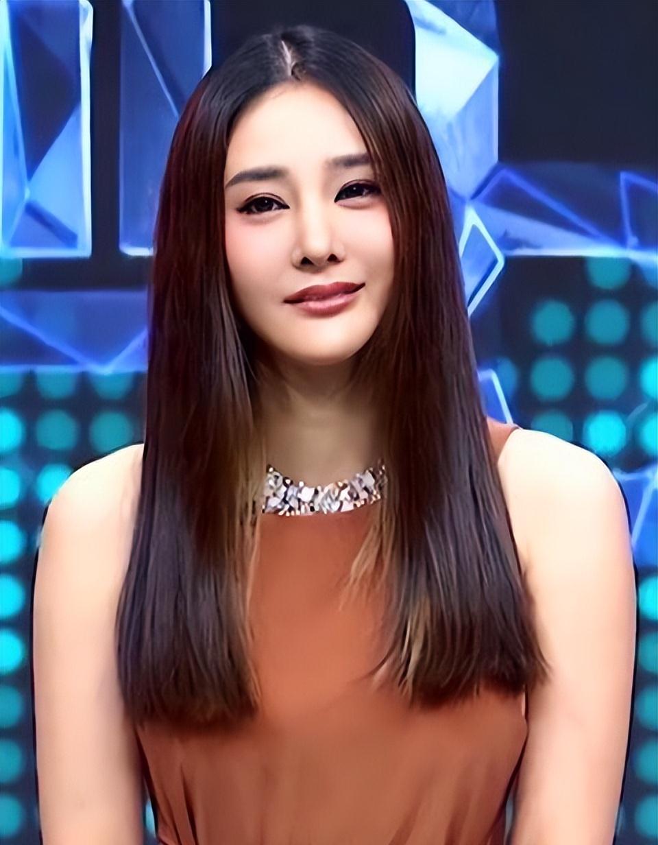 张庭|“我还在等真相”,泰国37岁女星离世3月突发动态,内容惊悚可怖