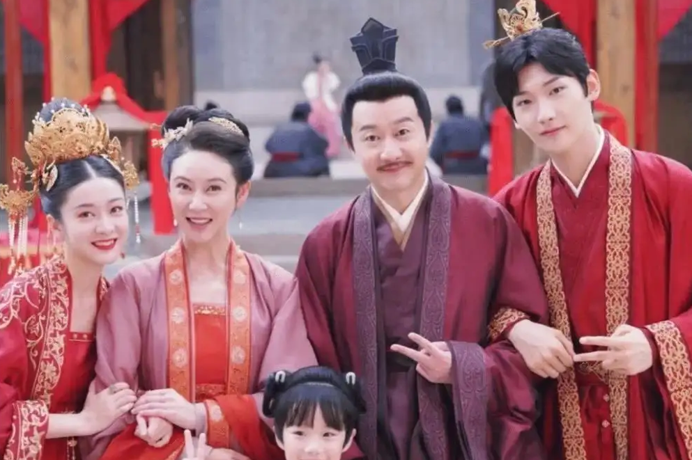 胡歌|鹅厂8部好剧即将上线， 有4部剧值得期待，最后一部最有爆款潜质