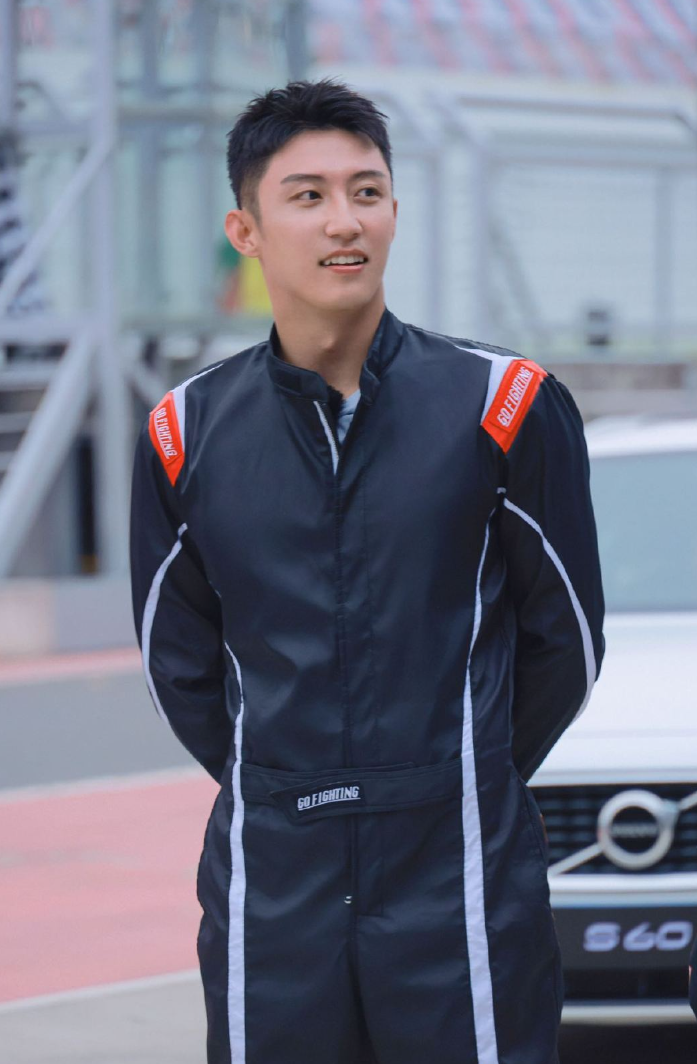 古力娜扎|平日里神采奕奕，一演戏就变“木头”，这7位明星不尴尬吗？