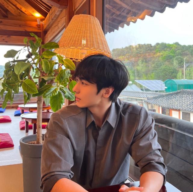 李智汉|24岁李智汉梨泰院事故中离世，所属公司声明，悲痛哀悼：无法相信