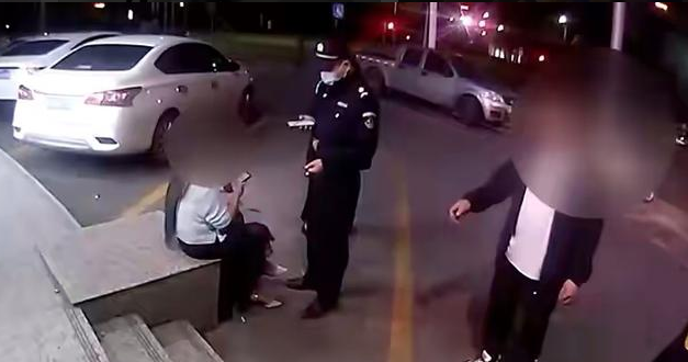江苏南通，男子趁女子醉酒与之发生关系，事后被女方叫人打了一顿