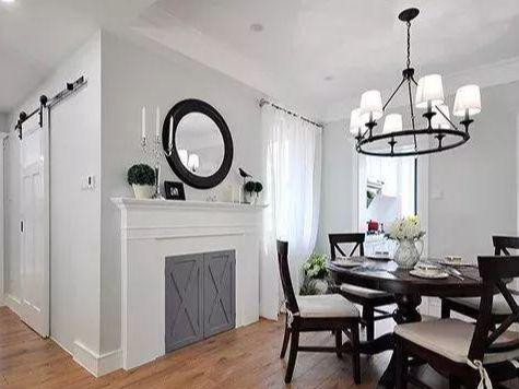 118平美式新房，头次见电视这么装，卧室床头打满柜子，实用极了