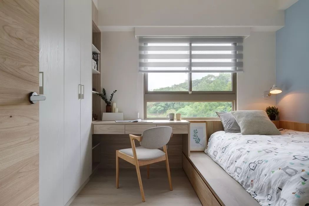 小户型空间有限,现在流行这样装书房,既省空间,又实用!