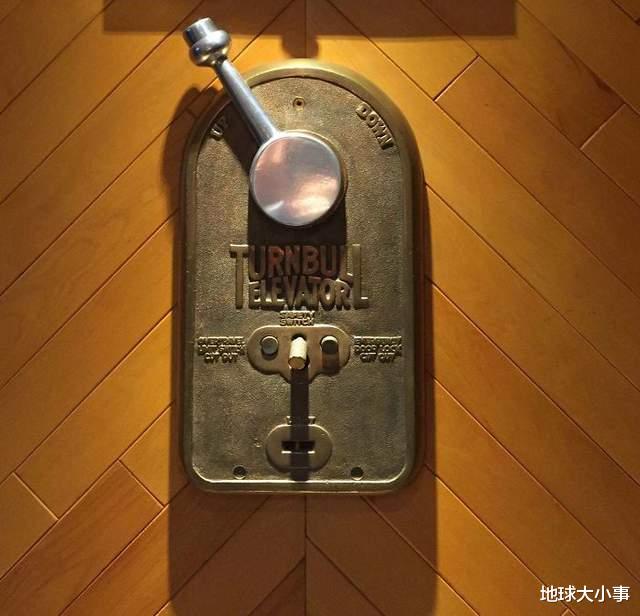 19个「过去屋主留下的超狂礼物」,发现「大型隐藏地下世界」超酷