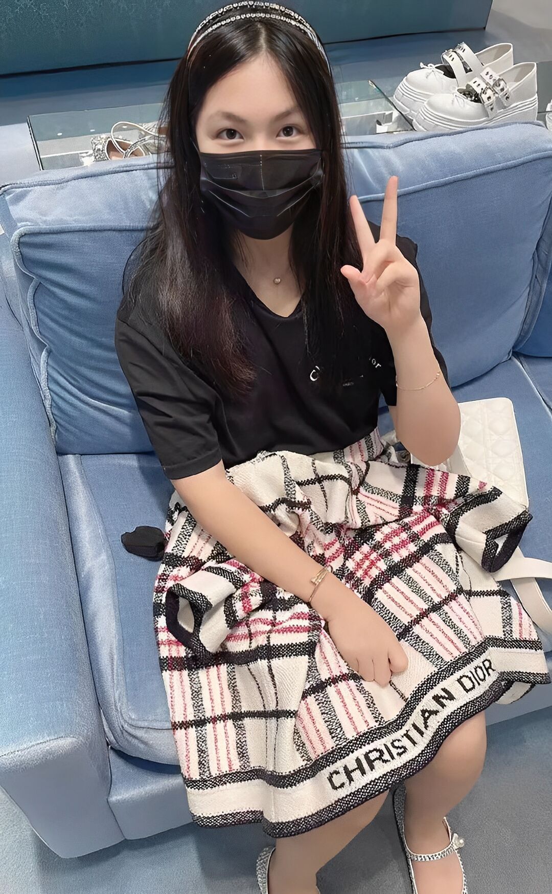 面膜 12岁王诗龄瘦到没朋友，减掉20斤变美少女，肤白貌美穿搭太有气质