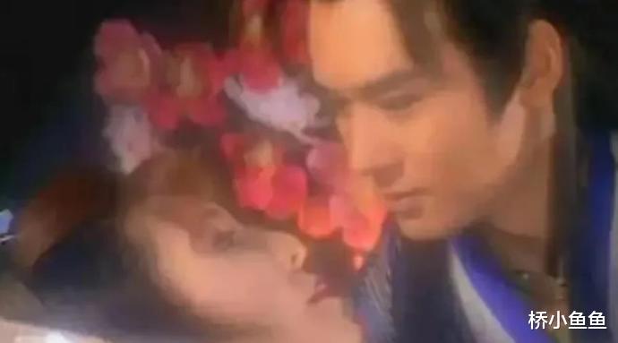 杨钧钧|“走后门”进组的演员:大妈演少女,台词像背课文,一个比一个丑